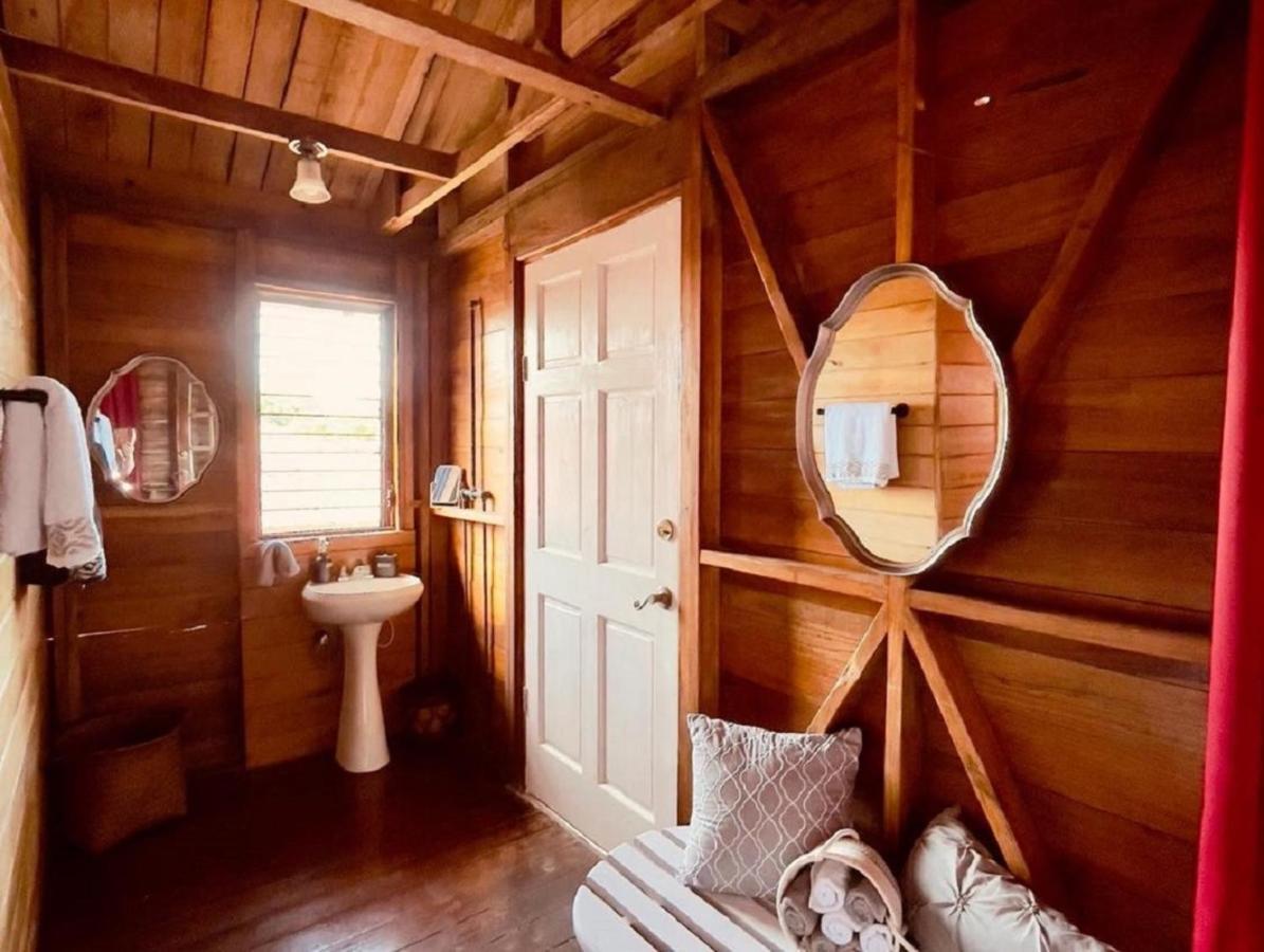 Villa Amaya Bocas del Toro Eksteriør bilde